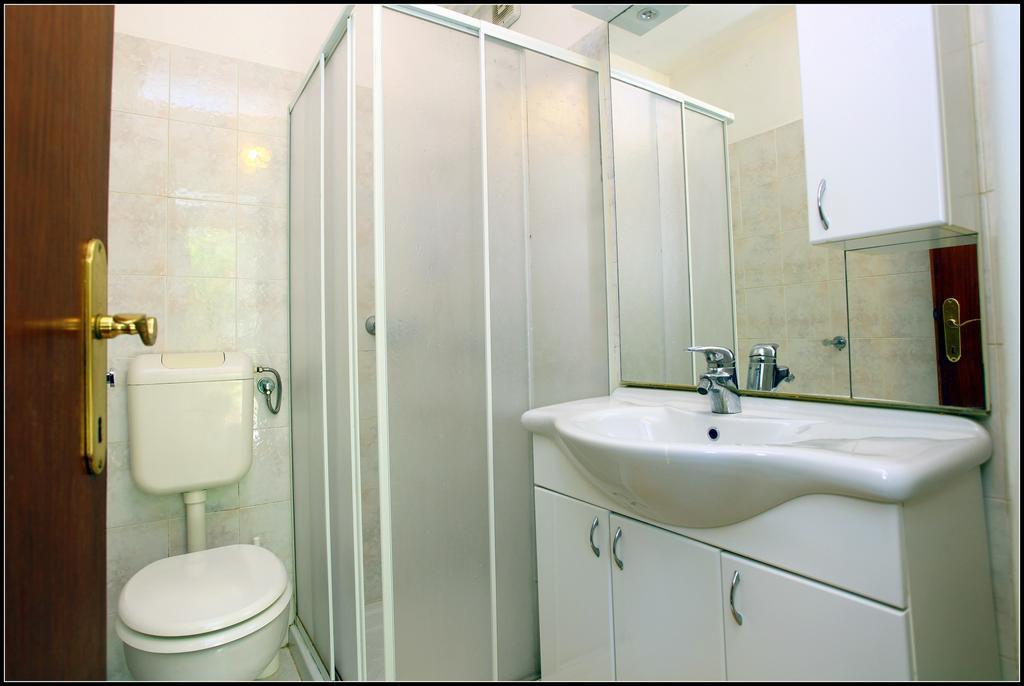 Champagne Apartments Portoroz Vp Екстер'єр фото
