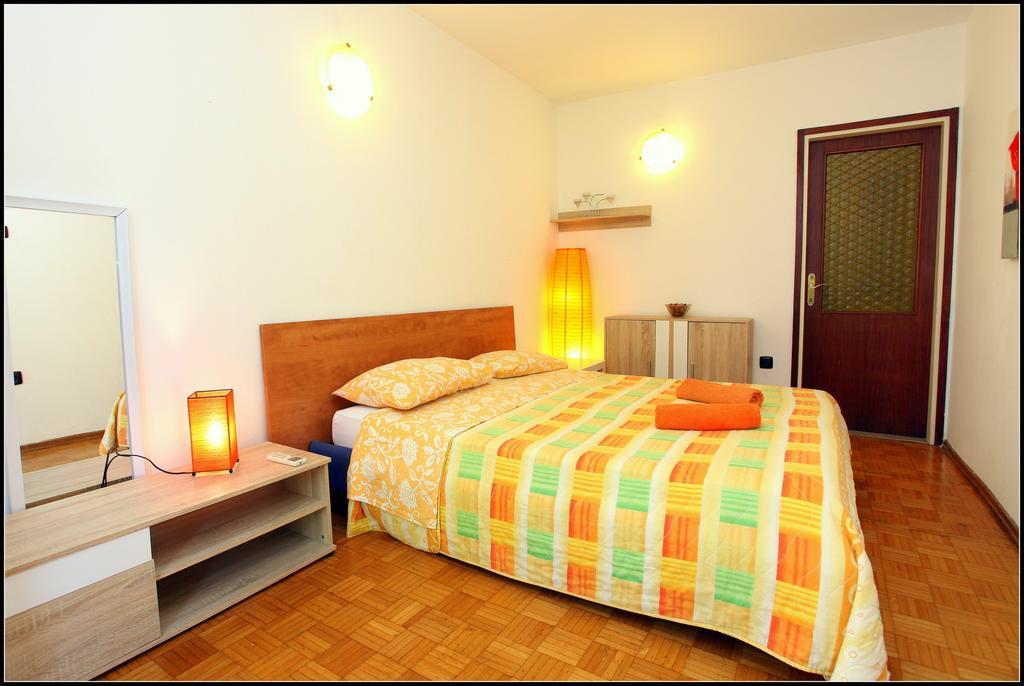 Champagne Apartments Portoroz Vp Екстер'єр фото