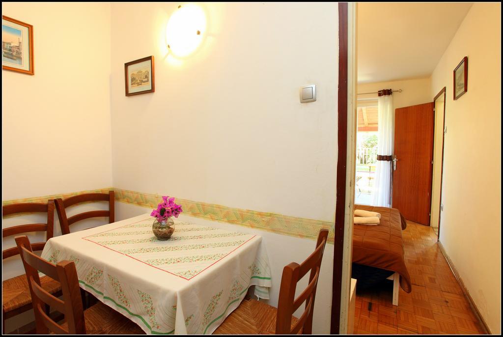 Champagne Apartments Portoroz Vp Екстер'єр фото