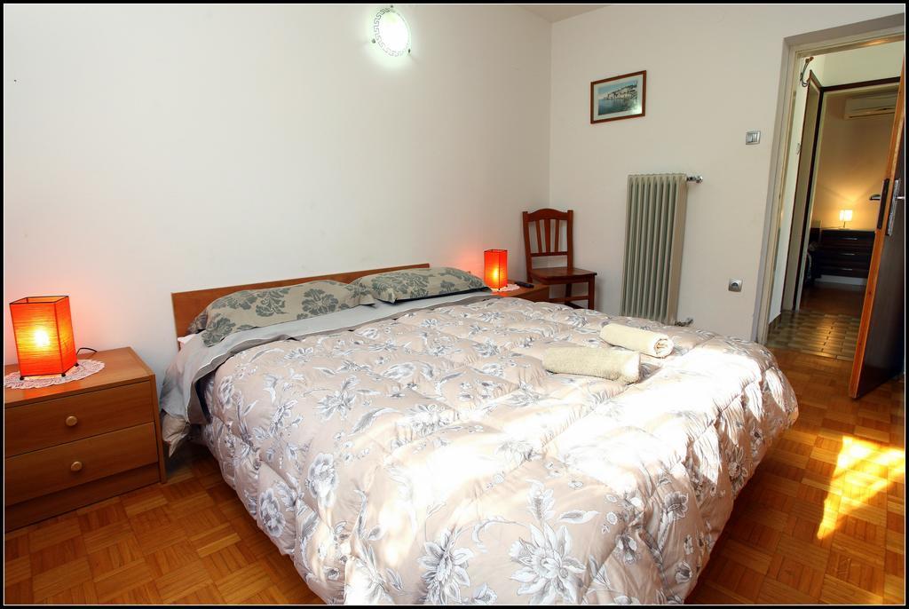 Champagne Apartments Portoroz Vp Екстер'єр фото