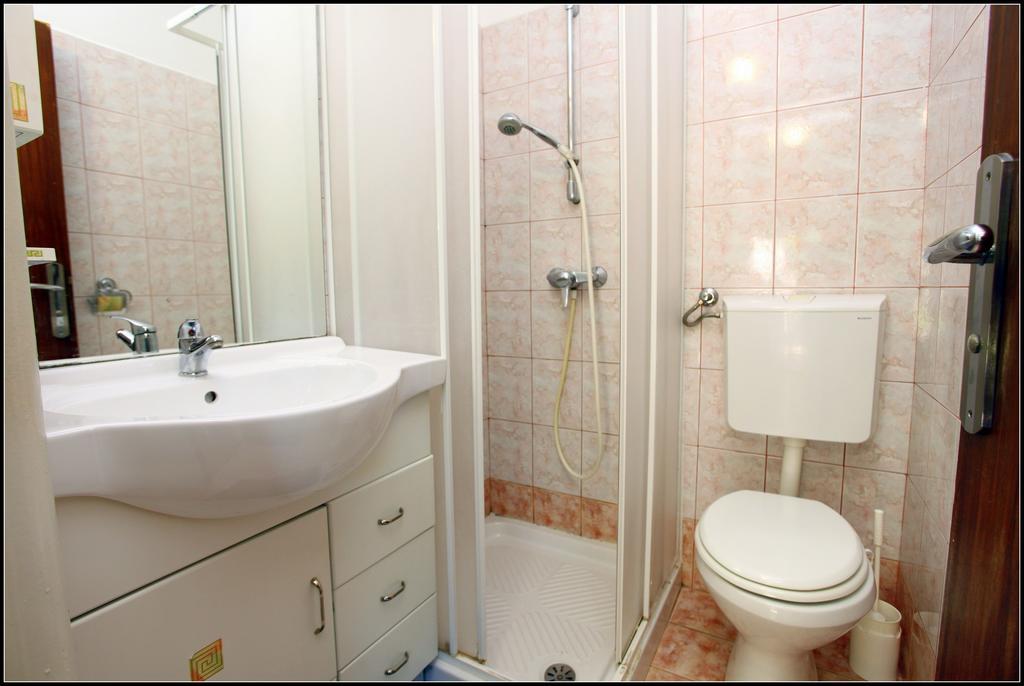 Champagne Apartments Portoroz Vp Екстер'єр фото