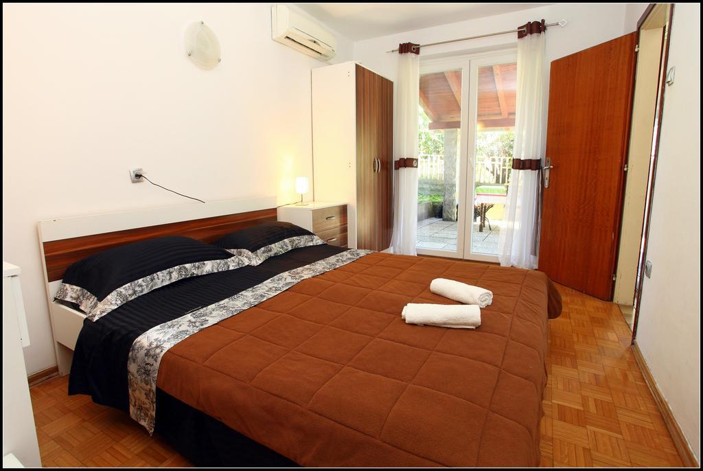 Champagne Apartments Portoroz Vp Екстер'єр фото