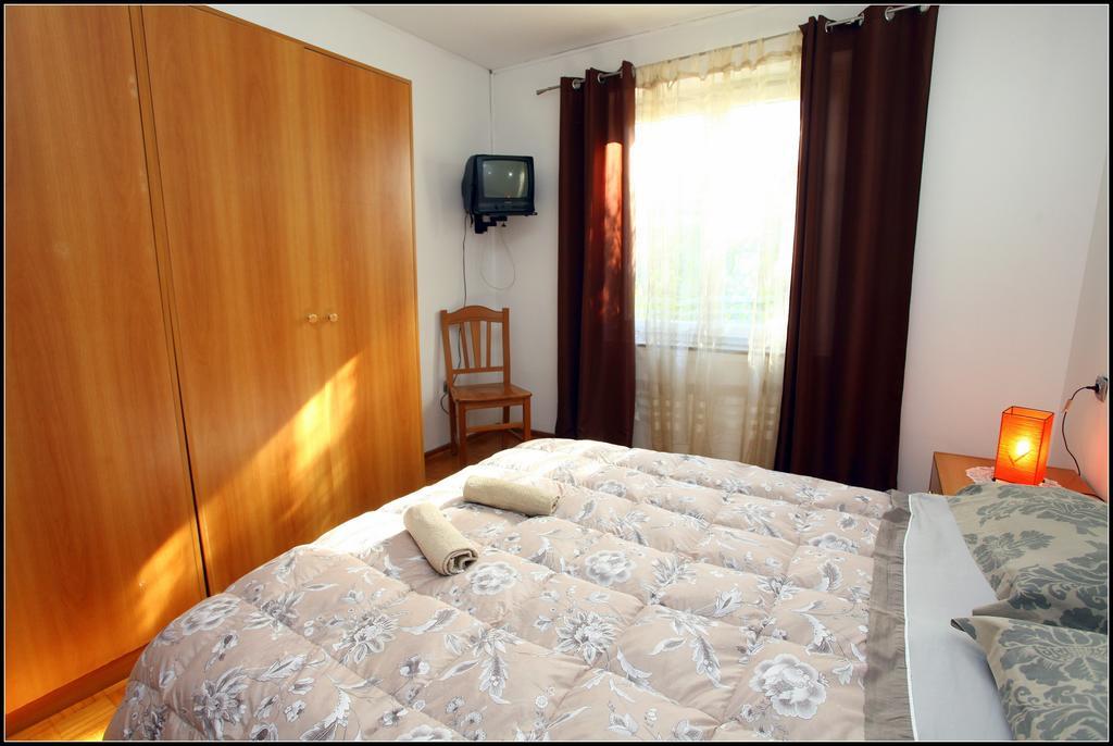 Champagne Apartments Portoroz Vp Екстер'єр фото