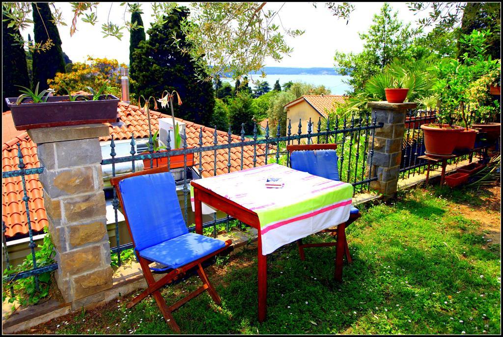Champagne Apartments Portoroz Vp Екстер'єр фото