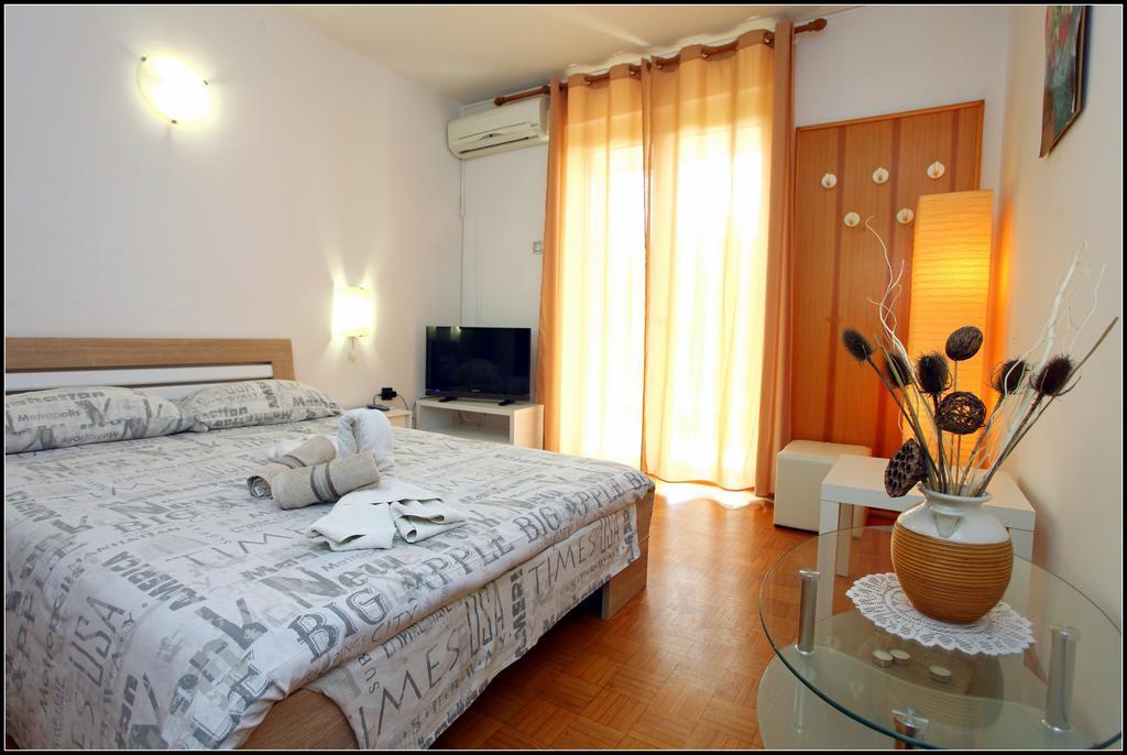 Champagne Apartments Portoroz Vp Екстер'єр фото