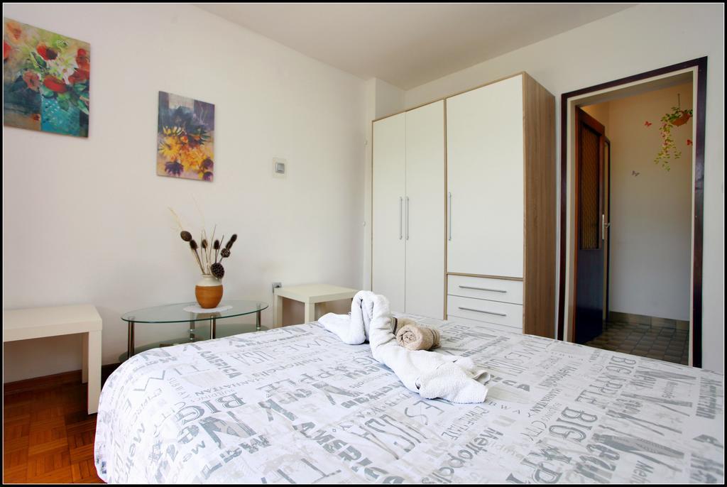 Champagne Apartments Portoroz Vp Екстер'єр фото