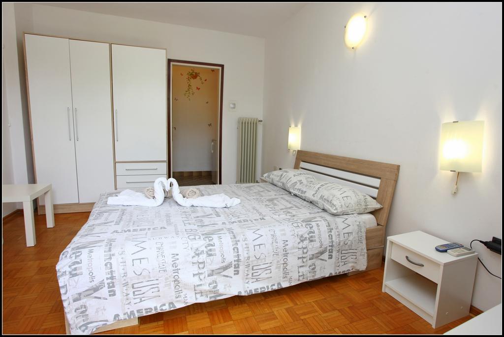 Champagne Apartments Portoroz Vp Екстер'єр фото